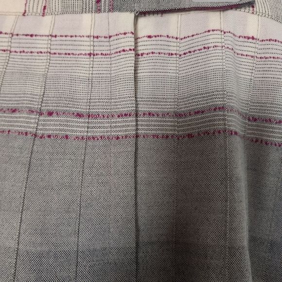 Pleated/Reversible Skirt - Picture 4 of 9